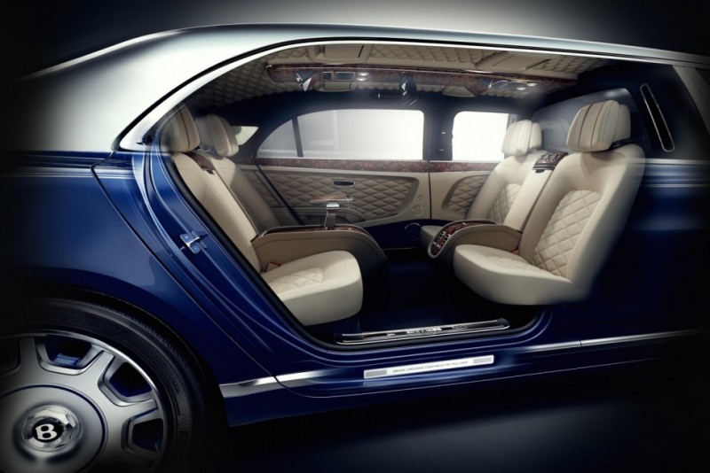 make-a-grand-entrance-with-bentleys-mulsanne-grand-limousine-by-mulliner3