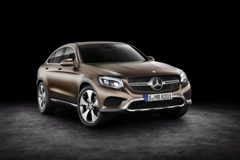 mercedes-amg-glc43-coupe-is-high-on-style15