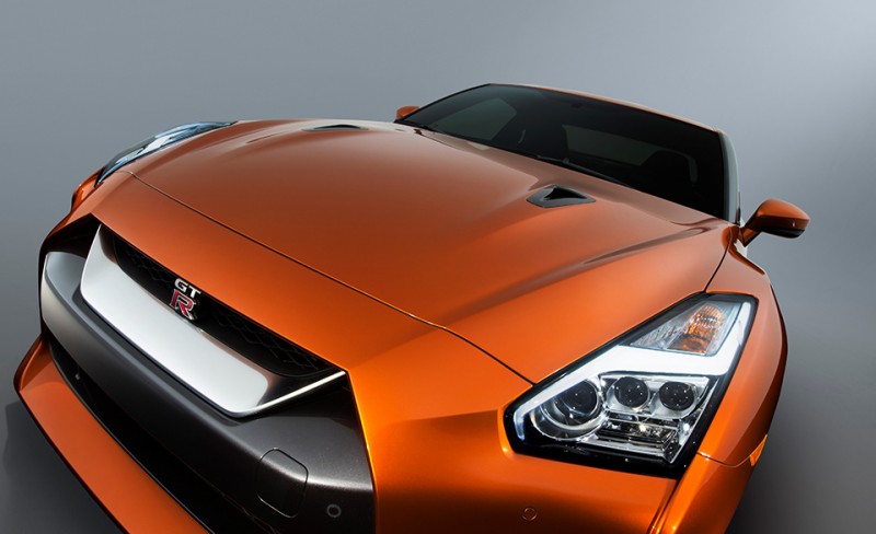 nissan-gt-r-gets-a-facelift-and-more-muscle-for-201712