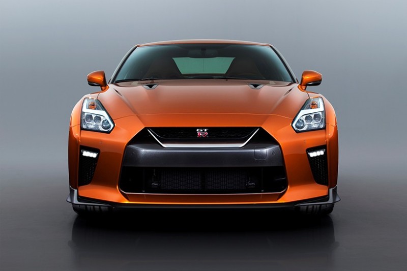 nissan-gt-r-gets-a-facelift-and-more-muscle-for-20175