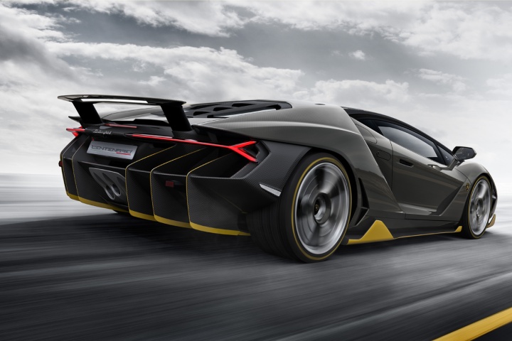 the-1-9m-lamborghini-centenario-supercar-is-a-tribute-to-the-automakers-founder5