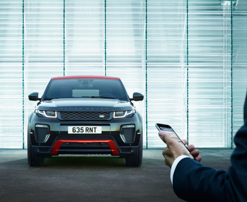 land-rovers-best-selling-evoque-gets-a-refresh-for-201720