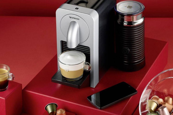 nespresso-prodigio-can-be-operated-from-the-comfort-of-your-phone-or-tablet6