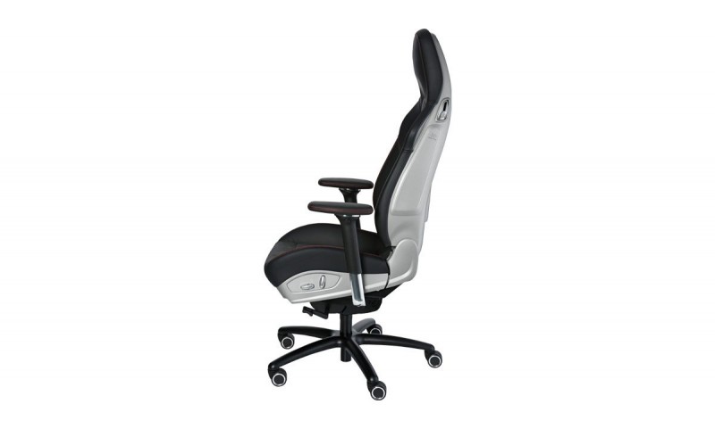 sit-in-a-porsche-all-day-with-the-new-office-chair-rs2