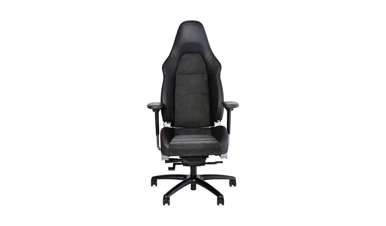 sit-in-a-porsche-all-day-with-the-new-office-chair-rs3