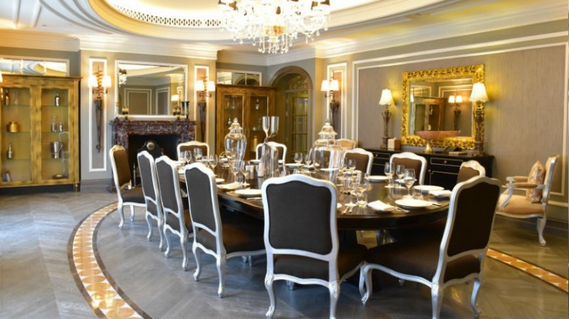 st-regis-dubai-imperial-suite-dining-room