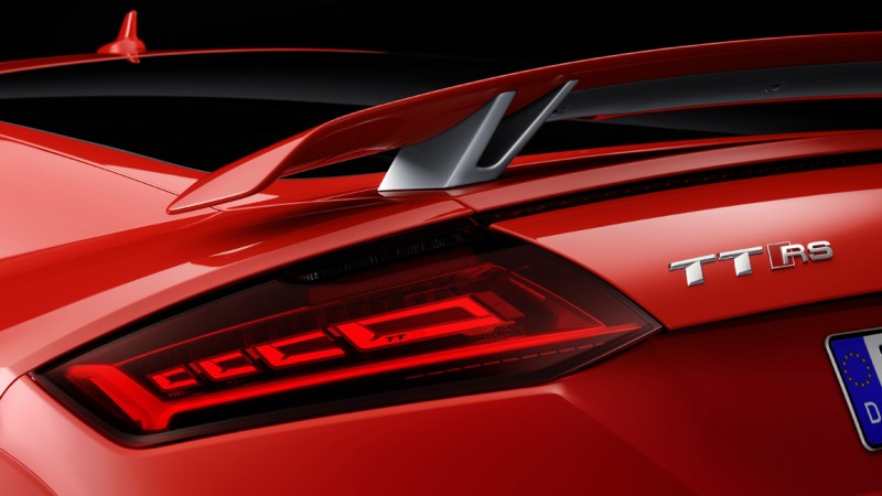 2017-audi-tt-rs-comes-with-400-horsepower-and-a-mean-look29