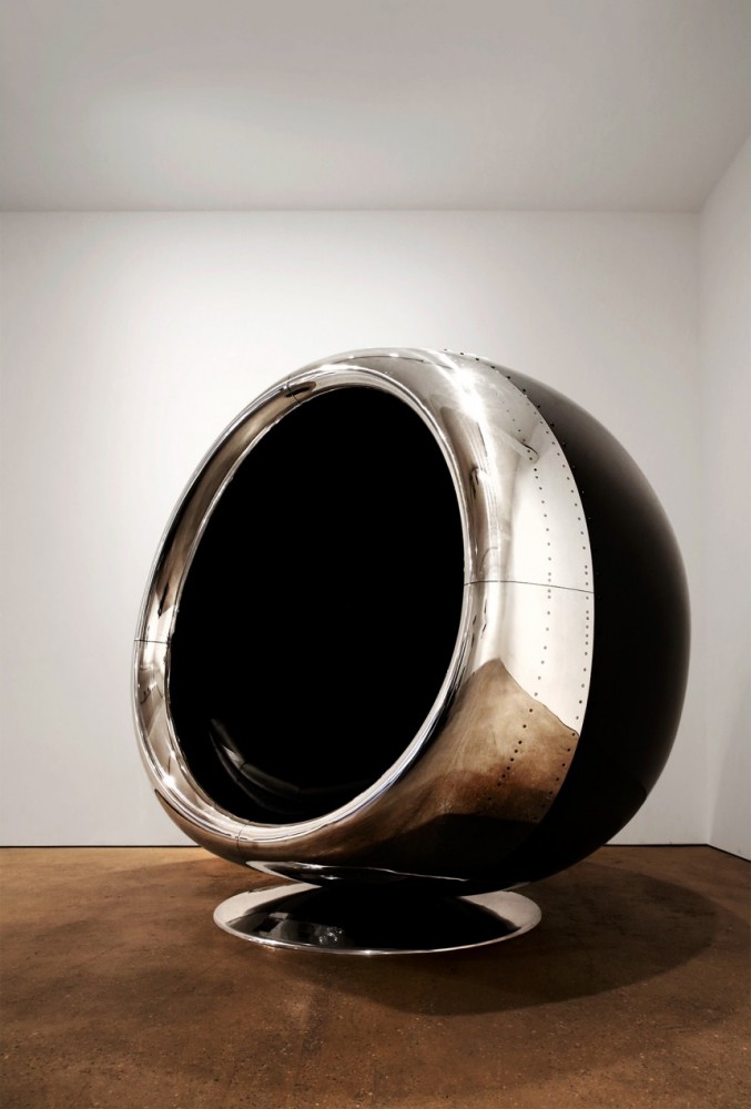 boeing-737-engine-cowling-turned-into-chair8