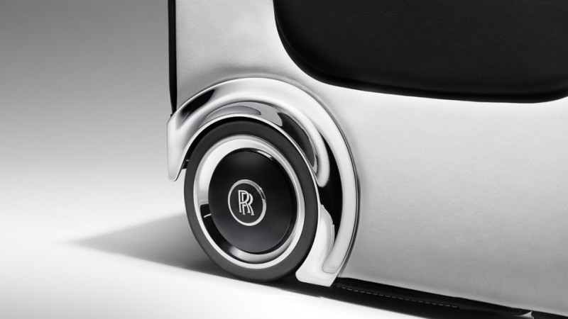 rolls-royce-unveils-six-piece-luggage-collection-priced-at-46k8