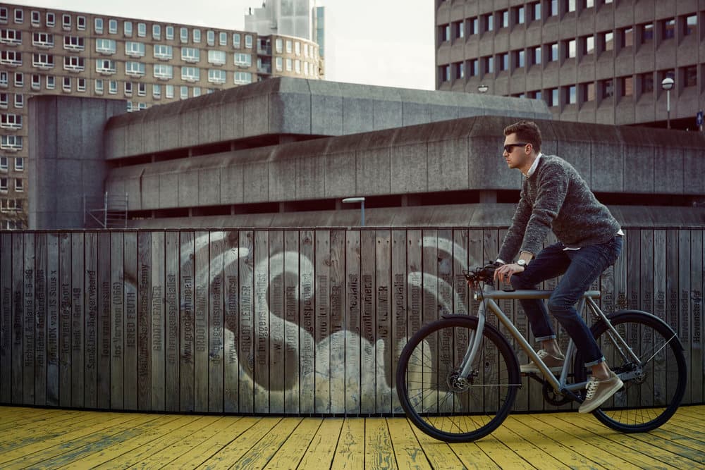 vanmoof-smartbike-features-touchscreen-bluetooth-lock-gps-tracking1