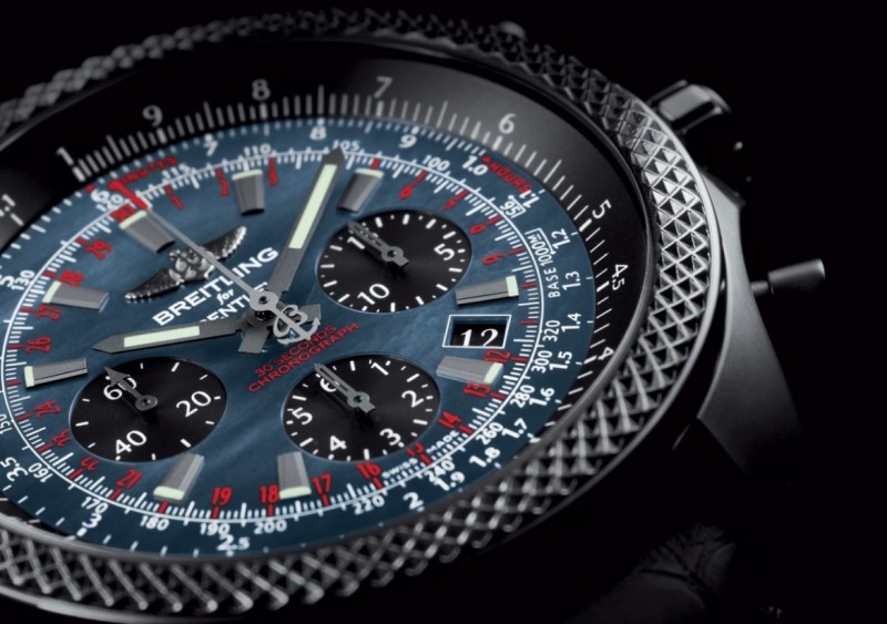 bentley-teams-up-with-breitling-for-the-b06-midnight-carbon-watch1
