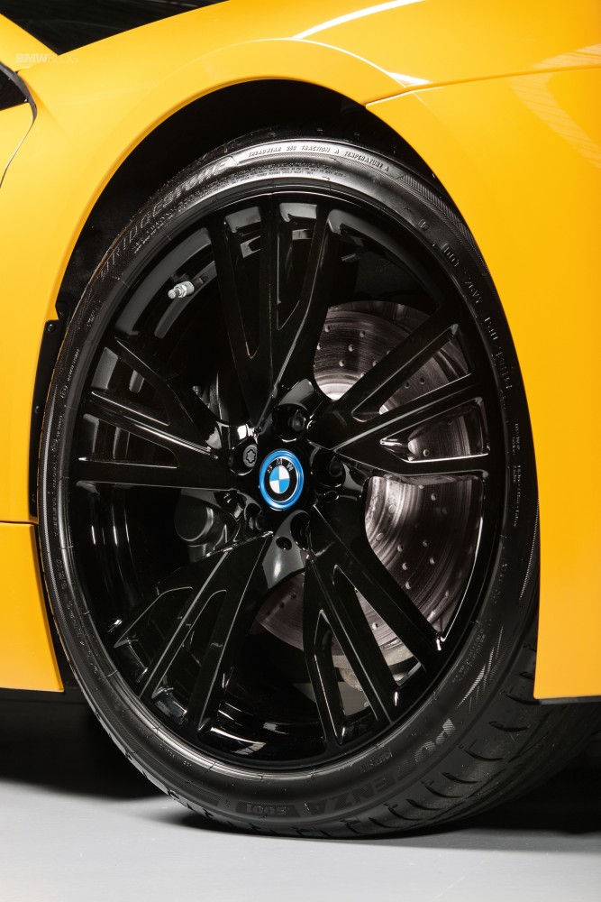bmw-i8-gets-new-individual-color-options11