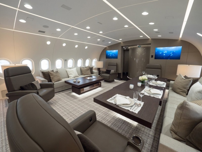 chinas-hna-aviation-group-just-ordered-this-flying-mansion-from-boeing14