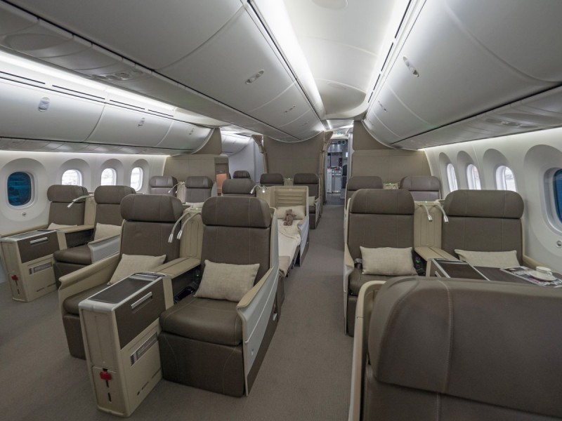 chinas-hna-aviation-group-just-ordered-this-flying-mansion-from-boeing15
