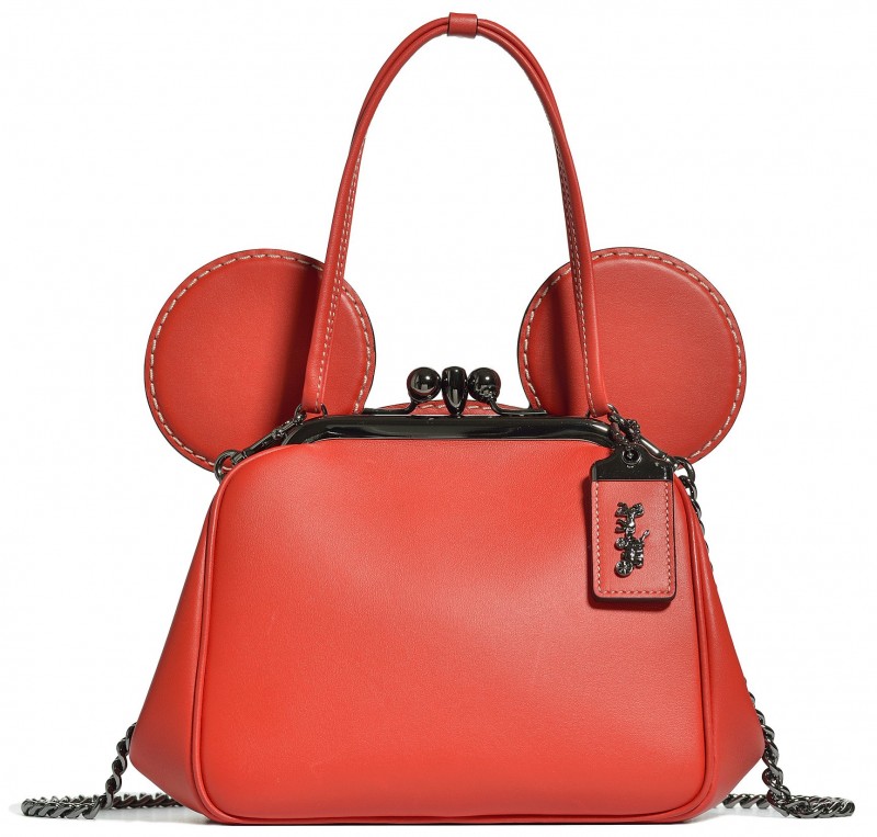 coach-and-disney-collaborate-on-limited-edition-line15