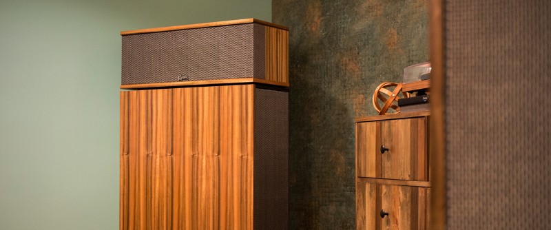 klipsch-releases-limited-edition-vintage-style-speakers-to-mark-70th-anniversary1