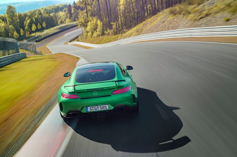 mercedesamg-unleashes-its-green-hell-gt-r-onto-the-world11