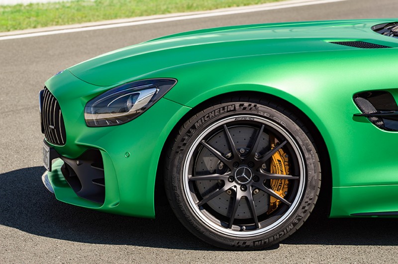 mercedesamg-unleashes-its-green-hell-gt-r-onto-the-world22