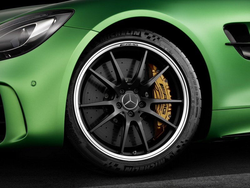 mercedesamg-unleashes-its-green-hell-gt-r-onto-the-world29
