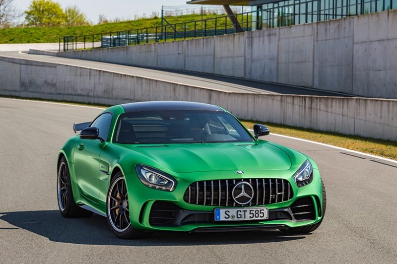 mercedesamg-unleashes-its-green-hell-gt-r-onto-the-world3