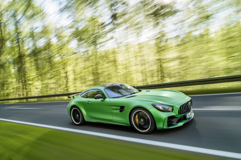 mercedesamg-unleashes-its-green-hell-gt-r-onto-the-world39