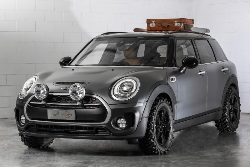 minis-clubman-all4-scrambler-brings-a-motorbike-ethos-to-the-compact-wagon2
