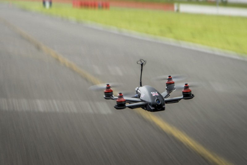 nissan-builds-a-drone-to-keep-up-with-its-new-gt-r2