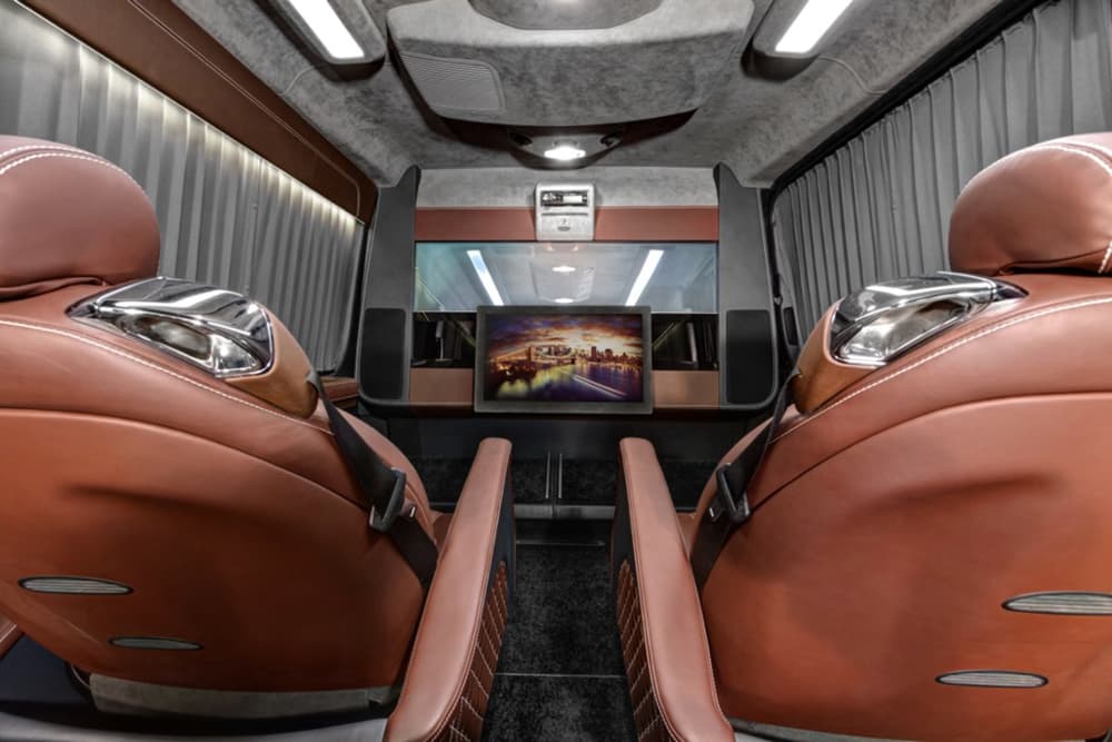 redline-doubles-down-on-luxury-styling-with-these-mercedes-v-class-and-sprinter-upgrades4
