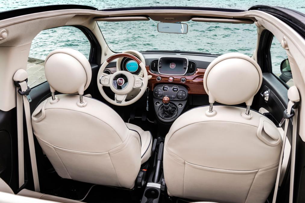 the-new-fiat-500-riva-edition-brings-the-sea-to-the-street15