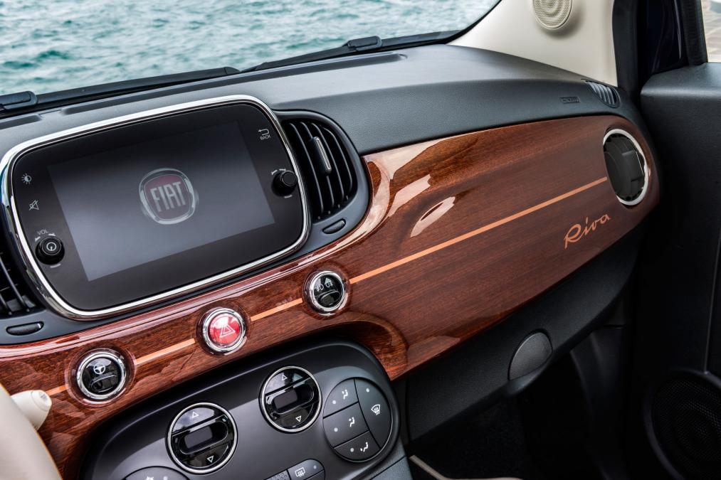 the-new-fiat-500-riva-edition-brings-the-sea-to-the-street16