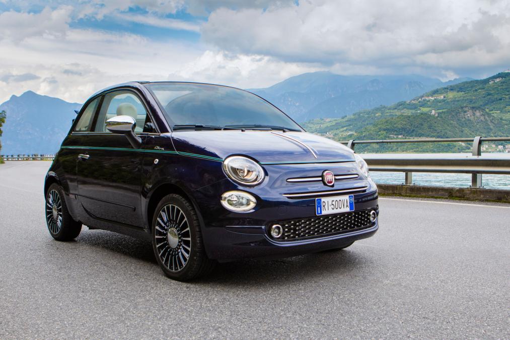 the-new-fiat-500-riva-edition-brings-the-sea-to-the-street3