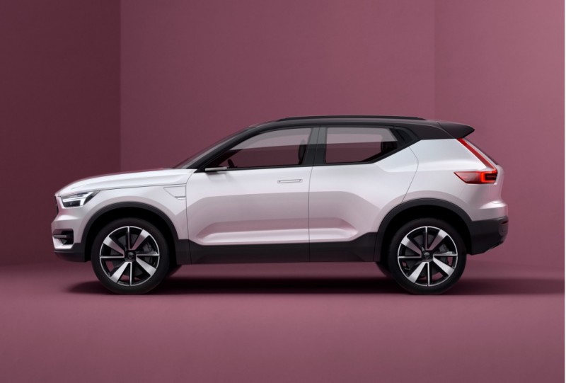 volvo-introduces-2017-s40-and-xc40-concepts2