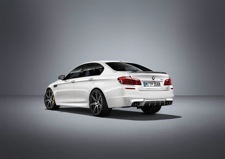 bmw-introduces-two-new-m5s-the-competition-and-pure-metal-silver-editions3