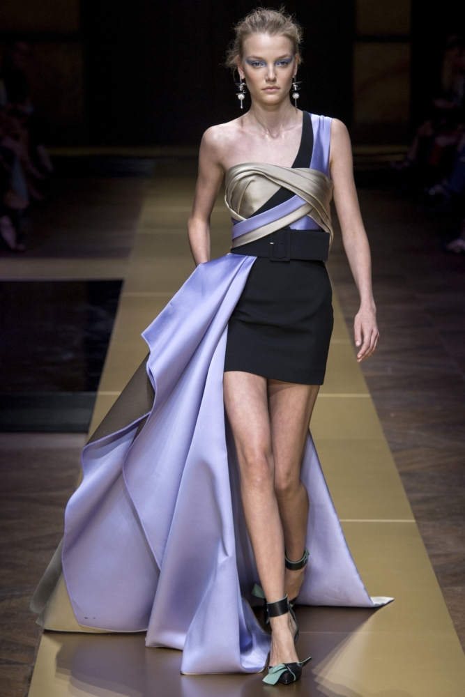 couture-goes-80s-at-atelier-versace-show5