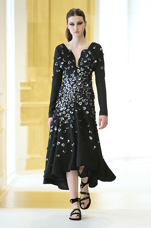 dior-goes-back-to-its-roots-with-2016-fall-couture-collection39