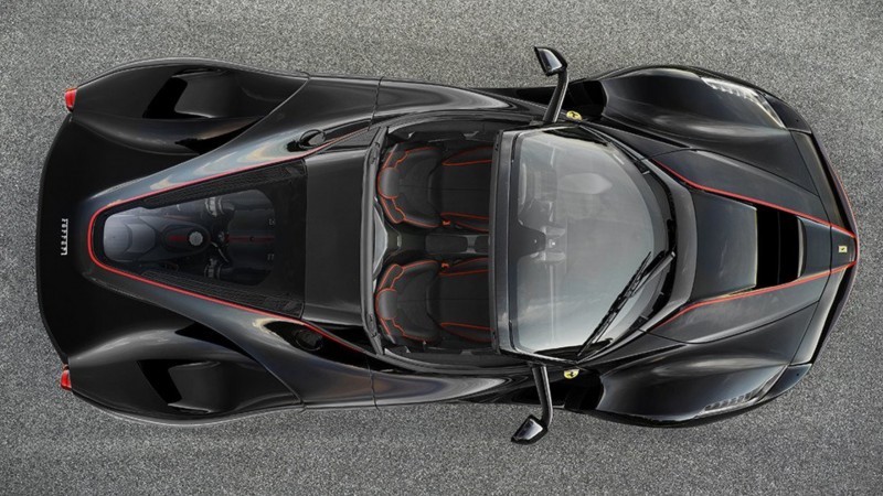 first-official-images-surface-of-sold-out-ferrari-laferrari-spider3