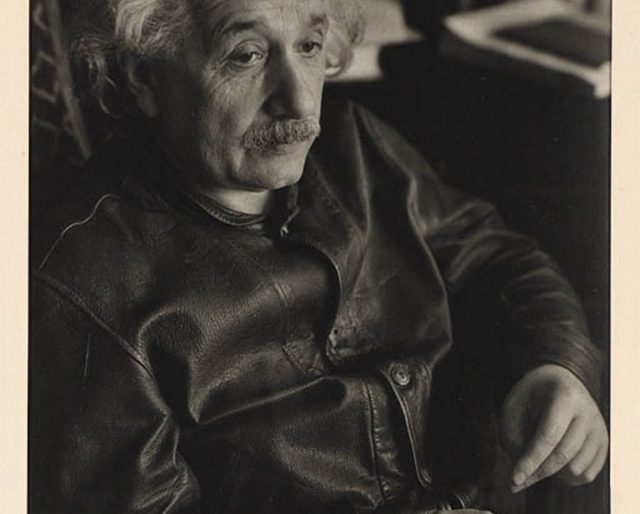 Albert Einstein Wearing His Levi's Menlo Cossack Leather Jacket 1938  [colorized] R/OldSchoolCool Old School Cool Know Your Meme
