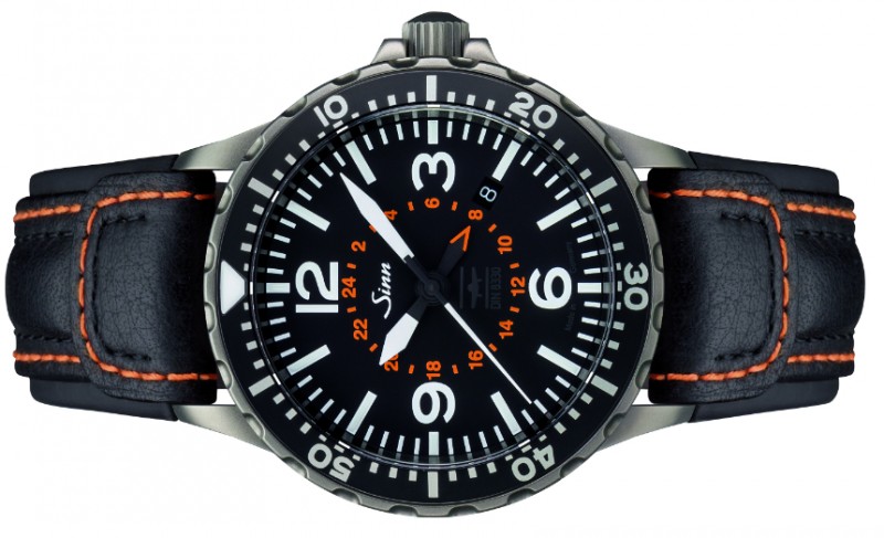 sinn-spearheads-new-aviator-watch-standard-with-three-new-models1