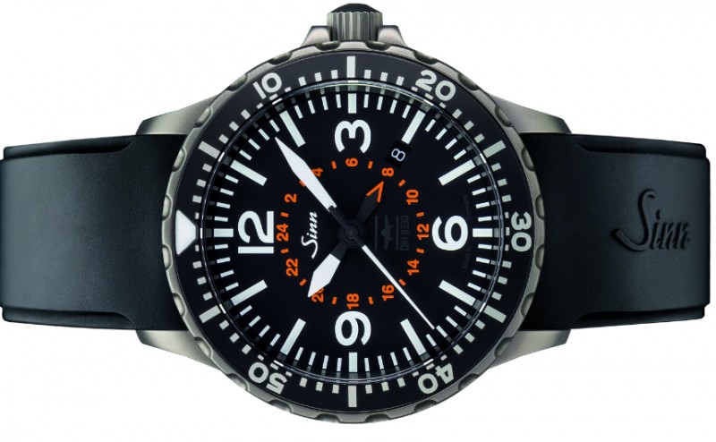 sinn-spearheads-new-aviator-watch-standard-with-three-new-models3