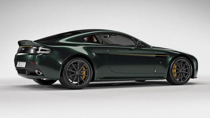the-aston-martin-vantage-that-pays-tribute-to-the-british-aviation-industry2