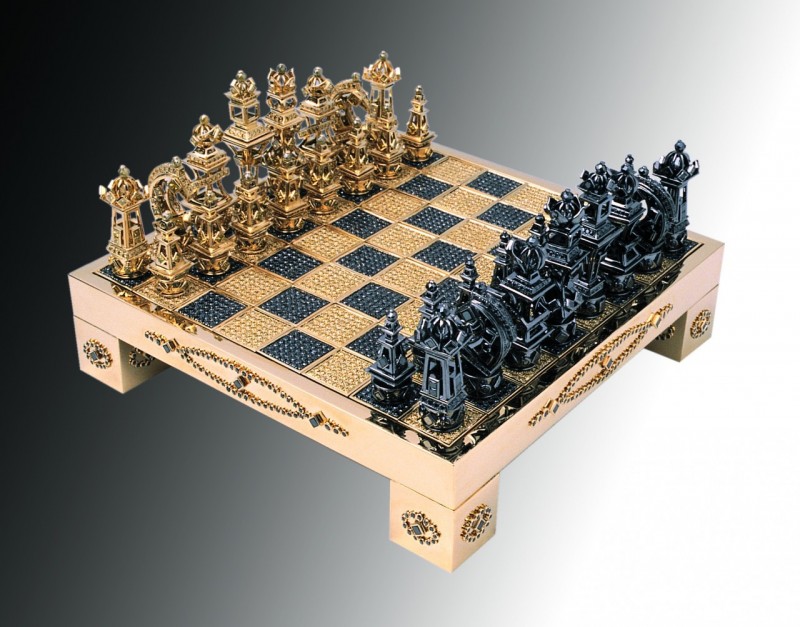 this-18k-gold-chess-set-will-set-you-back-370k1
