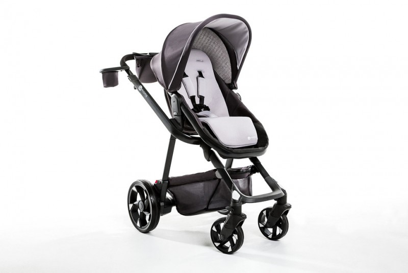 this-700-stroller-will-track-your-workout-charge-your-phone1