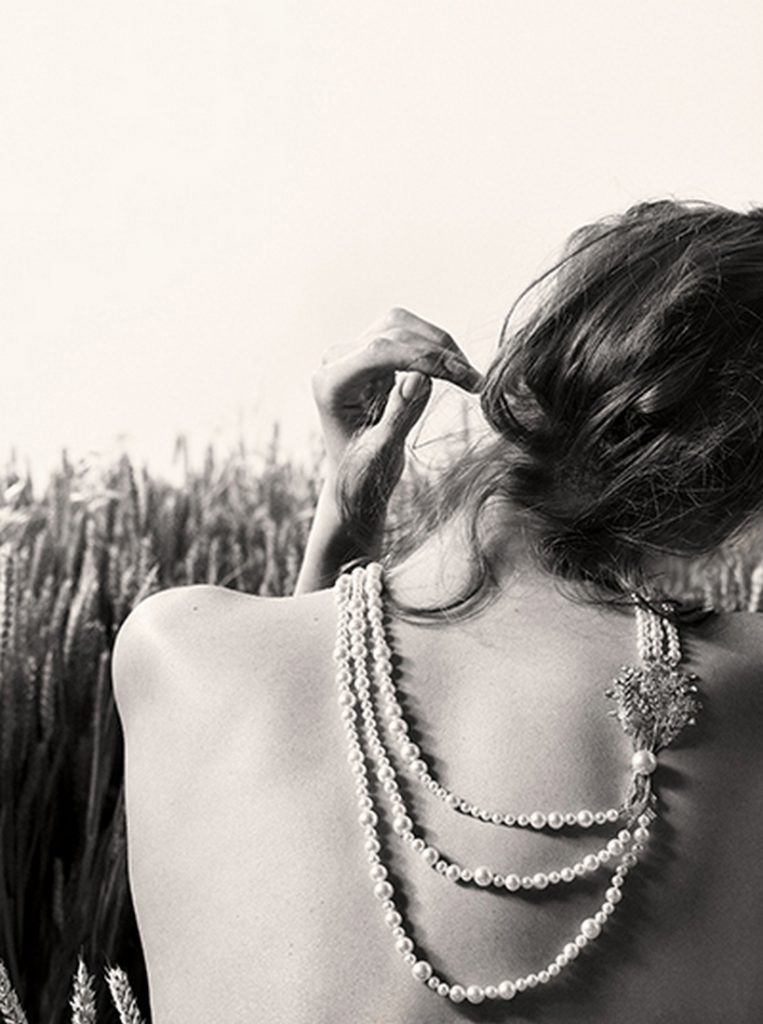 wheat-fields-serve-as-inspiration-for-chanels-newest-jewelry-line18