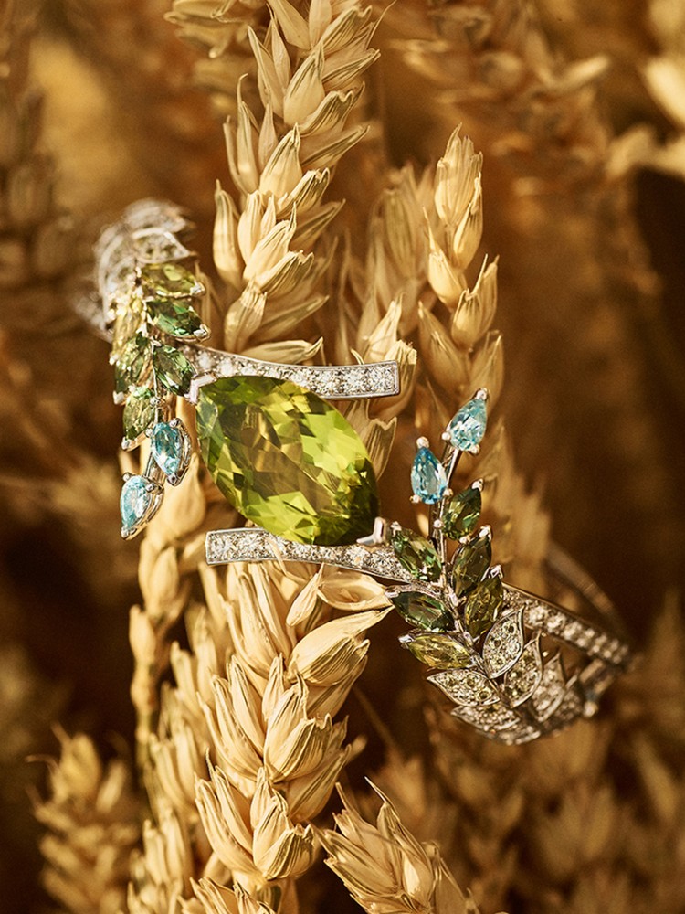 wheat-fields-serve-as-inspiration-for-chanels-newest-jewelry-line2