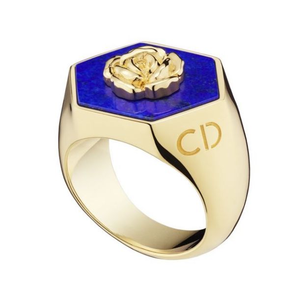 lucky-charms-diors-new-line-of-signet-rings3