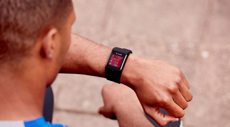 outsmart-the-competition-with-the-polar-m600-fitness-wearable3