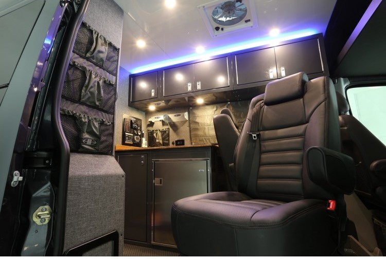 rb-components-sawtooth-adventure-van-04-is-a-glamper-made-from-a-mercedes-sprinter28