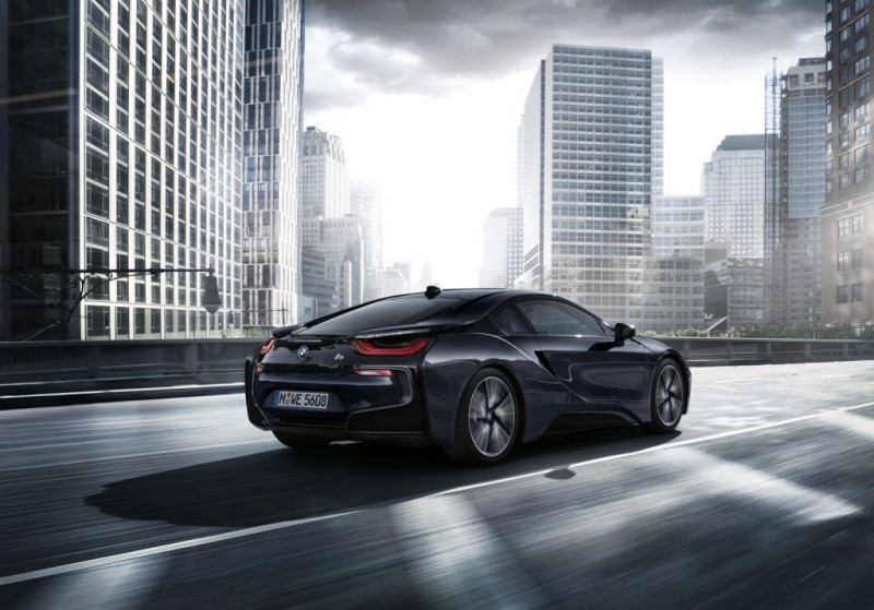 bmw-shows-off-protonic-silver-edition-i8-ahead-of-paris-motor-show-debut5