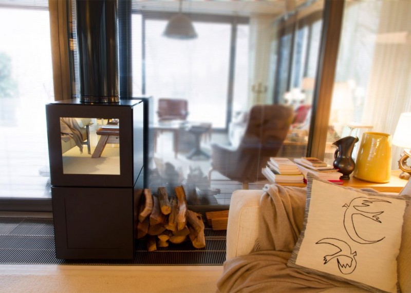 introducing-speetbox-the-modular-wood-burning-stove-from-philippe-starck1