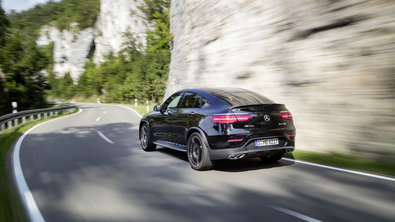 mercedes-amg-glc43-coupe-gets-a-power-boost-in-newest-edition15